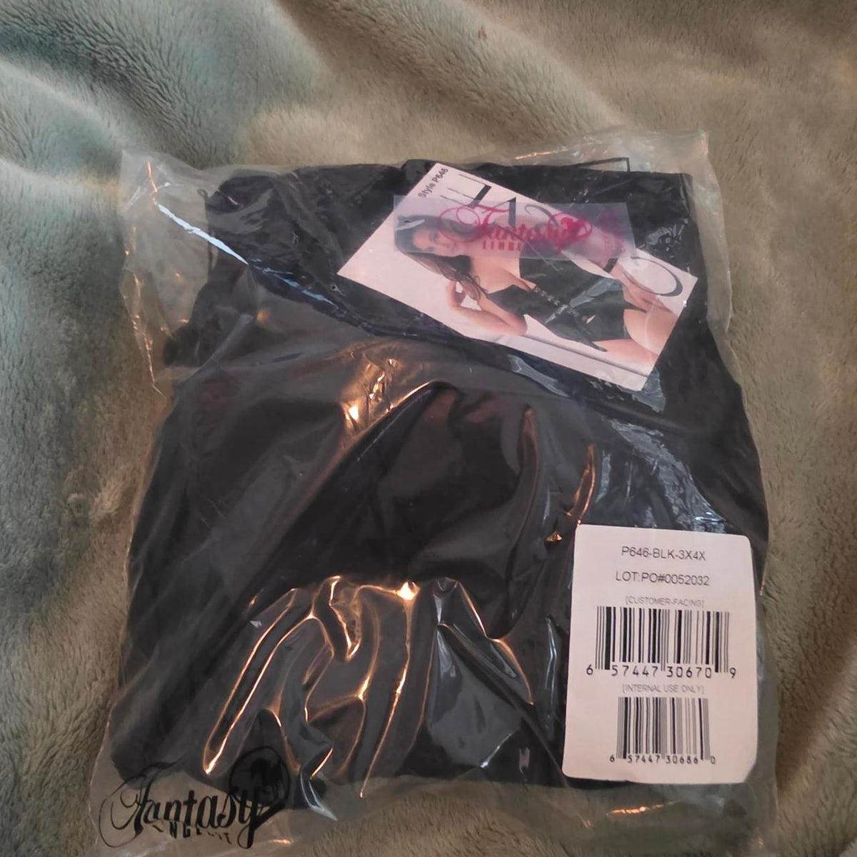 Black corset with lace-up front - Image 3