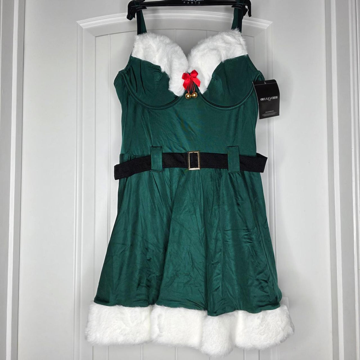 Chili La Cheri Elfina green Christmas dress with white fur trim and red bow, size S/M. Polyamide & elastane. #christmas #holiday - Image 1