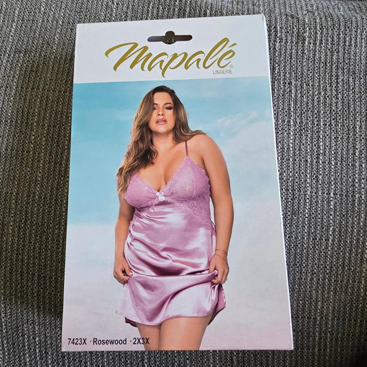 Mapale pink satin slip dress with lace trim in size 2x/3x - Image 2