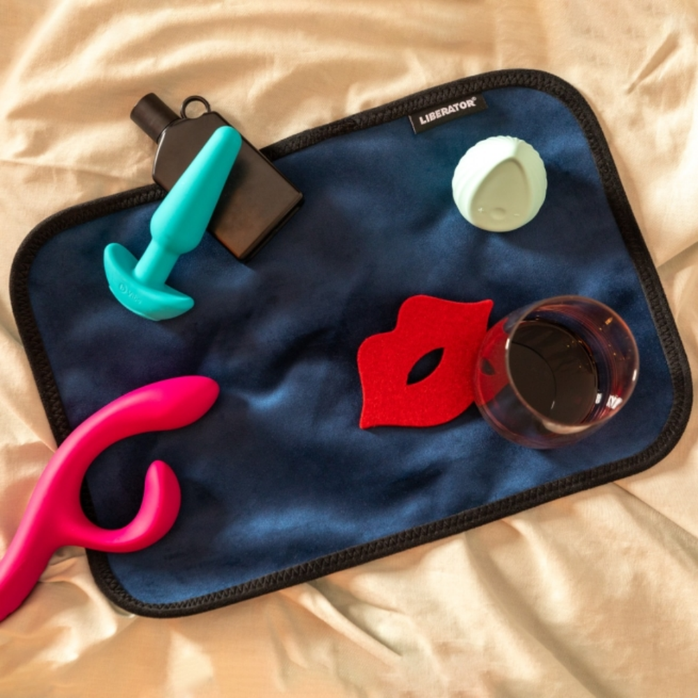 Fascinator Splashproof Toy Pad